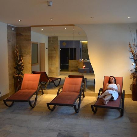 Park Hotel Bellevue Dimaro Exterior foto